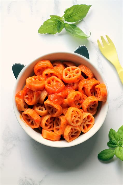 First Tomato Pasta Sauce for Babies {Iron Rich + Dairy ...