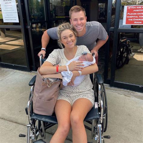 Sadie Robertson Cradles Newborn Daughter Honey As She Leaves The Hospital