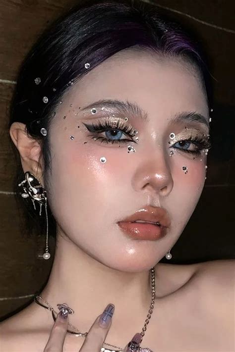 15 Grunge Makeup Looks 90s Children Will Love To Wear Again January Girl