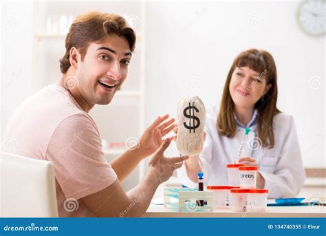 The Male Sperm Donor Visiting Clinic Stock Image Image Of Business Hospital 134740355