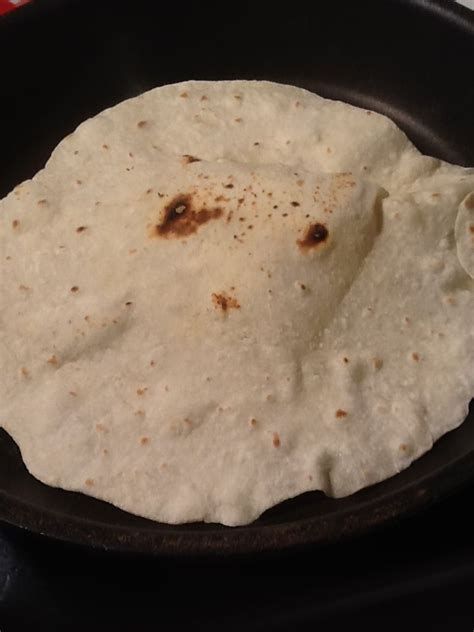 Start with combining any dry ingredients, and then add the wet. How to make Homemade Flour Tortillas | Mexican food ...