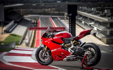 2013 Ducati Superbike 1199 Panigale R Wallpapers Hd Wallpapers Id