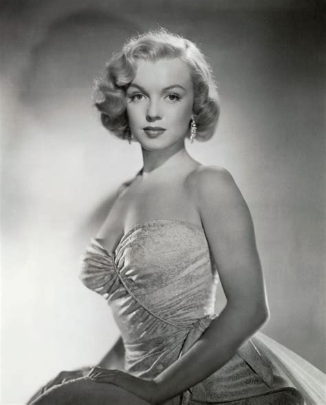 a quick guide to 1950s pinup fashion marilyn marilyn monroe photos marilyn monroe