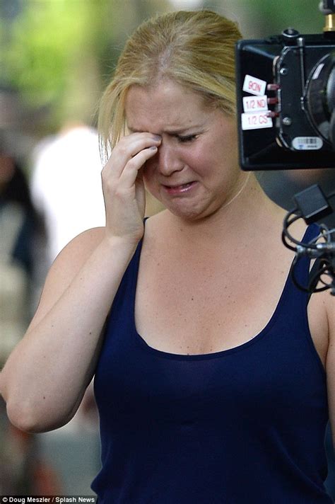amy schumer gets emotional as she films scenes for new judd apatow