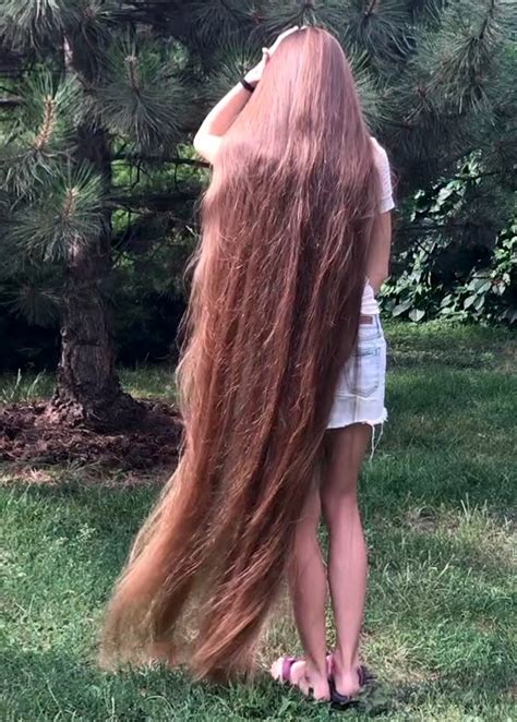 video extremely long and healthy hair really long hair long hair styles long hair women