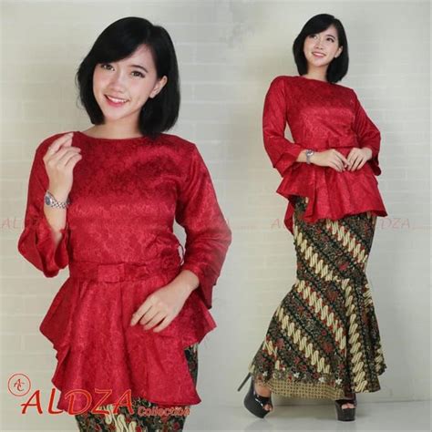 Kebaya rok duyung batik, model kebaya duyung 2020, kebaya duyung brokat, model. Model Rok Duyung Kebaya Modern - Model kebaya terbaru 2019