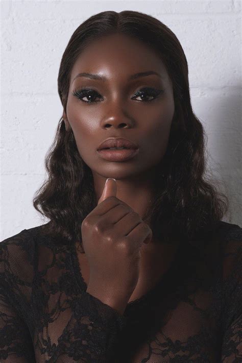 Pin By Xoxo Love Mariah 💕 Blogger On Serving Dark Skin Makeup Dark