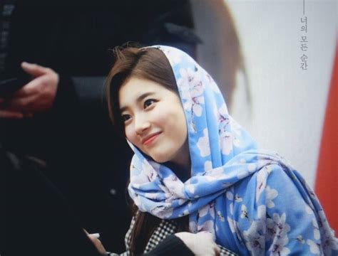 Beginilah Cantiknya Bae Suzy Saat Menggunakan Hijab