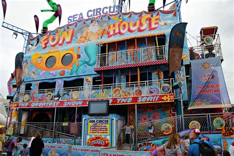 Comfort and friendliness are the buzz words at the royal adelaide hotel. 2017 Sydney Royal Easter Show: Sea Circus #1 | The Sydney ...