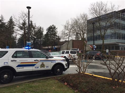 rcmp attend surrey tax centre after threat and ‘suspicious object bc globalnews ca