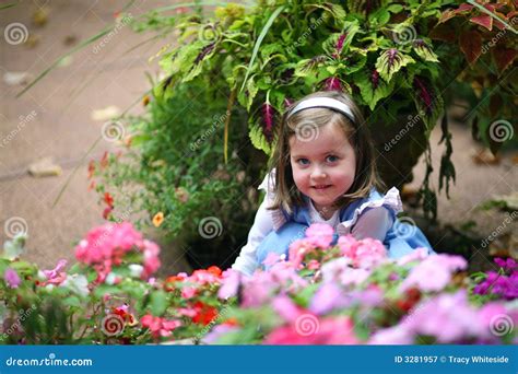 Flower Child Stock Image Image Of Daughter Summer Caucasian 3281957