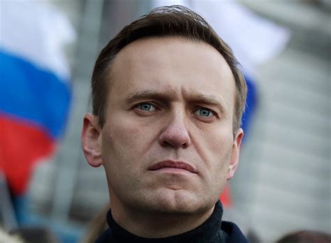 Putin Opponent Alexei Navalny Gets 2 12 Years In Russian Prison