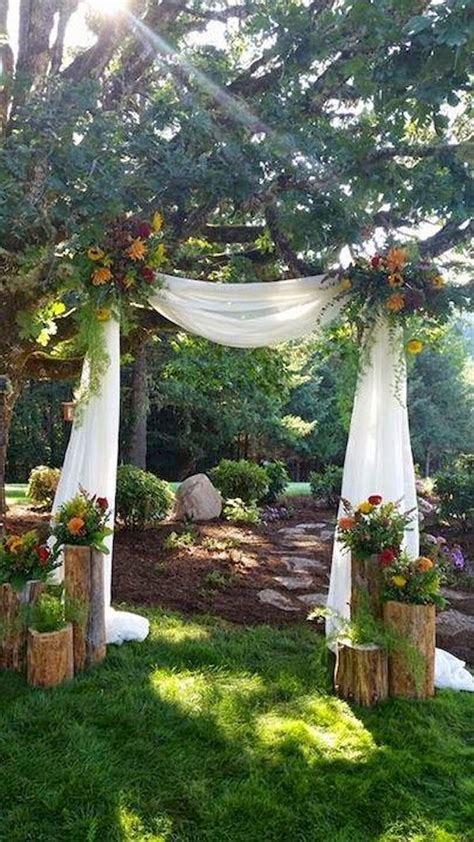 nice 54 Inexpensive Backyard Wedding Decor Ideas https://viscawedding