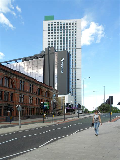 Millen house hornbeam park drive, harrogate hg2 8ra phone number. Leeds Premier Inn, Clay Pit Lane © David Dixon cc-by-sa/2 ...