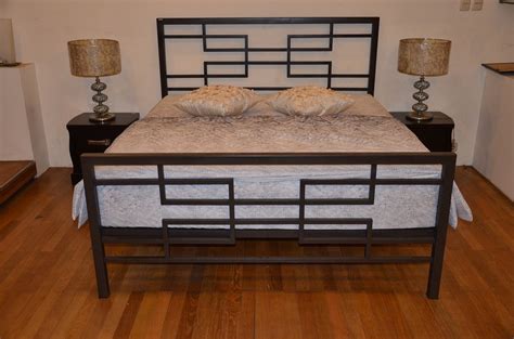 Dipan tempat tidur ranjang besi minimalis heidy ukuran 160x200: 19+ Tempat Tidur Minimalis Besi, Inspirasi Untuk Hunian Anda