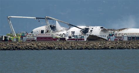 Official 10 Injured In San Francisco Plane Crash