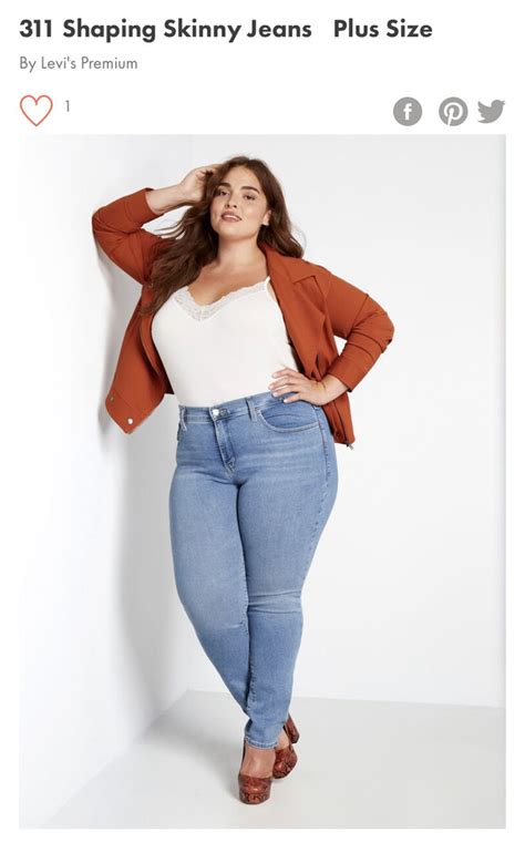 Pin By Brooke Genn On Moms Style Guide Plus Size Posing Plus Size