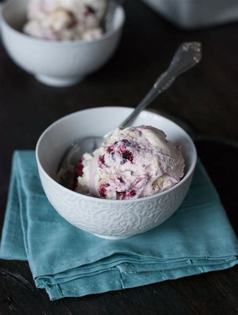 Blackberry Cobbler Ice Cream Recipe