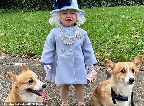 Us Toddler Receives Letter From The Queen Thanking Her For Dressing Up