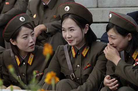 Unrelated But The North Korean Female Soldiers Are Hot As Fuck😍😍 R Genzancaps