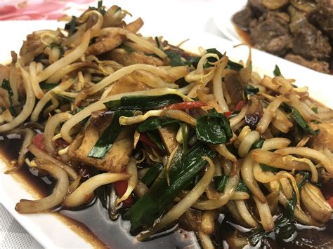 Resepi Taugeh Goreng Kicap Dengan Daun Kucai Moh Kite