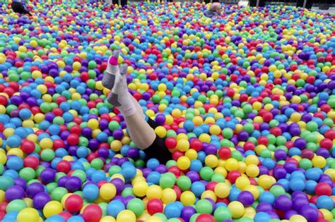 The Uks Largest Ball Pit Is Coming To Glasgow Next Month Glasgow Live