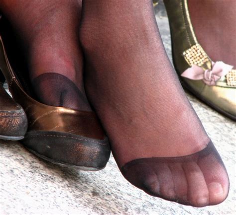 Nylon Mature Feet Pics JobeStore