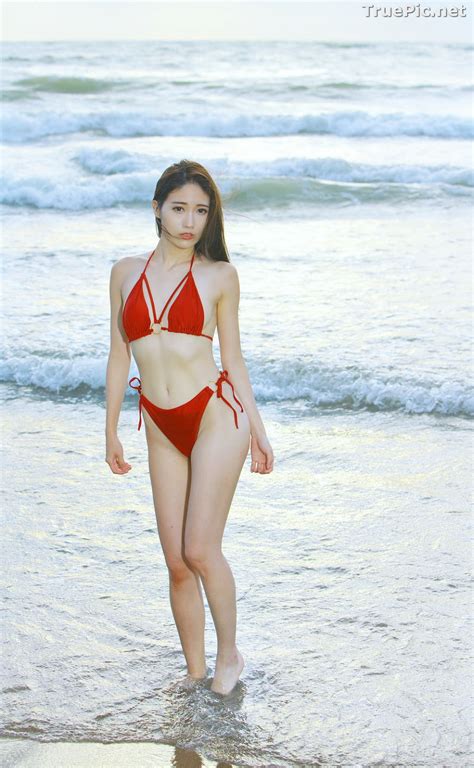 Beautiful Sexy Bikini Girl Under Sunset Taiwanese Model Kuma Ảnh đẹp