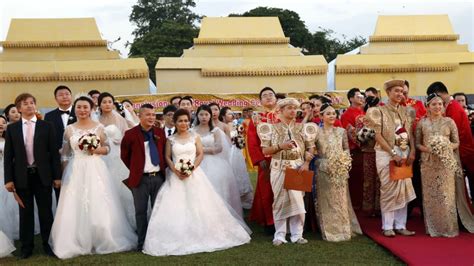 Mass Chinese Wedding Highlights Sri Lankas Wish To Become The Island