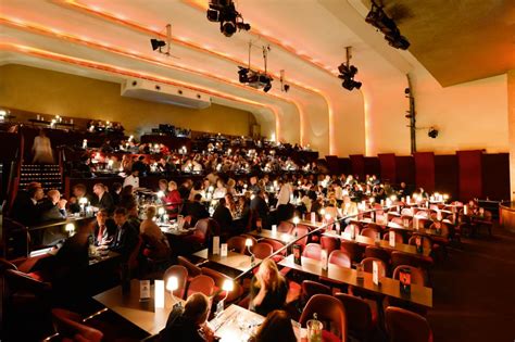 Established in 1996, the theater keeps on changing the schedule of the events, ensuring that patrons get to experience something new. GOP Varieté-Theater Essen, neue Show ab 13. Juli 2018 ...