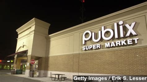 Publix Offers Health Benefits To Same Sex Couples