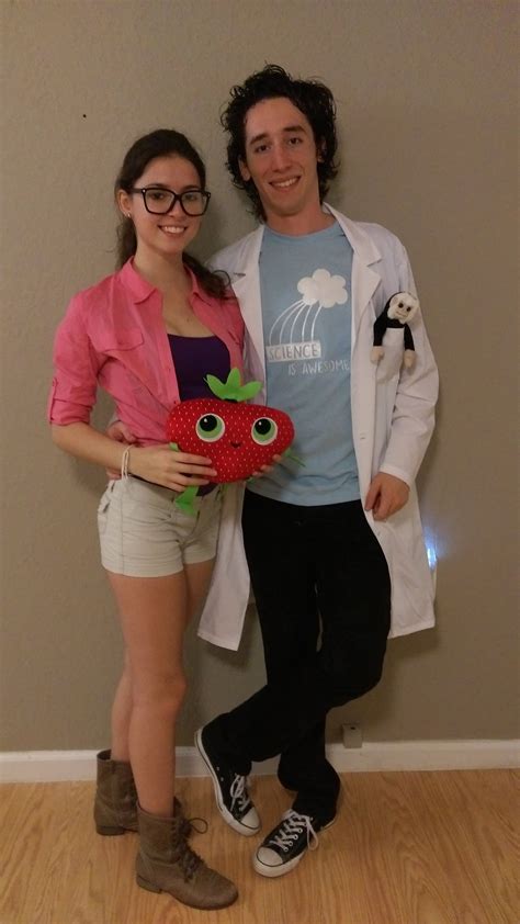45 People Who Did Halloween 2015 Better Than You Cute Couple