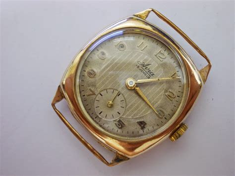 Vintage Watches Avia Solid Gold Rm870