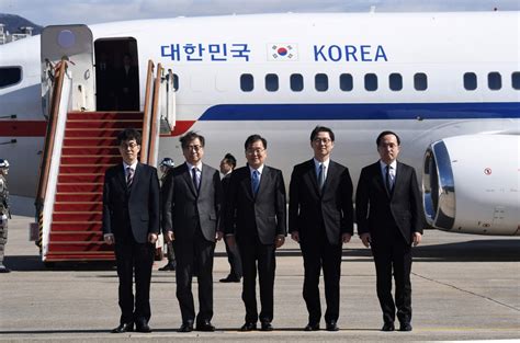 Jav Ir Pietų Korėja Atidėjo Šiaurės Korėjos Kritikuotas Bendras Karines Pratybas Delfi