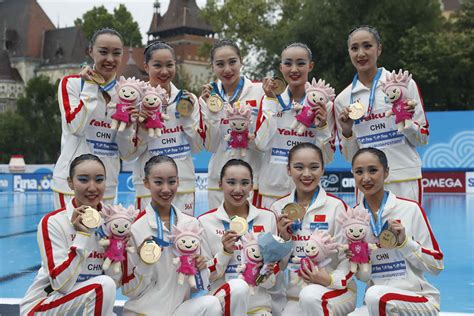 Chinese Synchronized Swimmers Claim History Making Gold At Fina Worlds