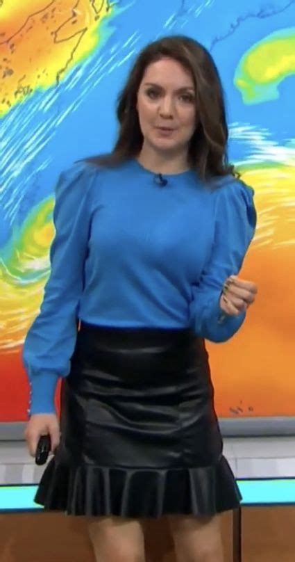Laura Tobin Sexy Older Women Itv Weather Girl Leather Outfit