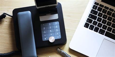 Invoxia Nvx 200 Turns Mobile Into A Corded Telephone For The Office