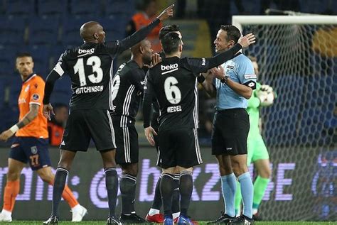Başakşehir fk is going head to head with beşiktaş starting on 17 oct 2021 at 17:00 utc. Bjk Başakşehir Maçı / Lig Tv Canli Izle Besiktas ...