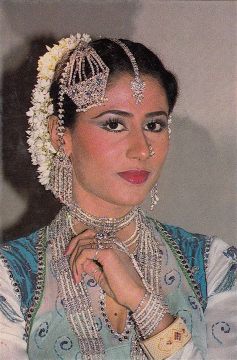Smita patil was born on october 17, 1955 in pune, state of bombay, india. Smita Patil | Framed prints, Canvas prints, Vintage bollywood