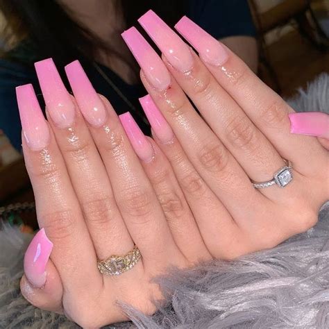 Mary Nails Long Pink Square Nails