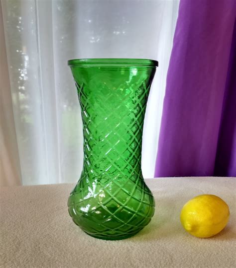 Hoosier Clear Emerald Green Glass Flower Vase Cris Cross Diamond