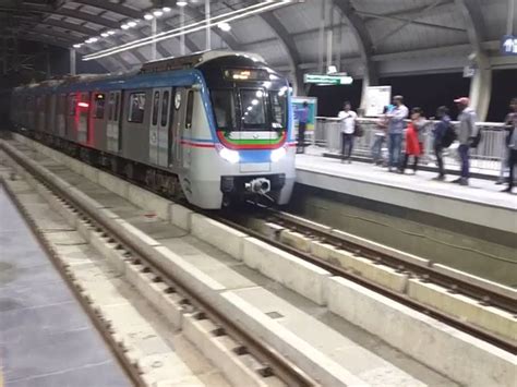 hyderabad metro rail stopped trains passenger conditions 2telugustates