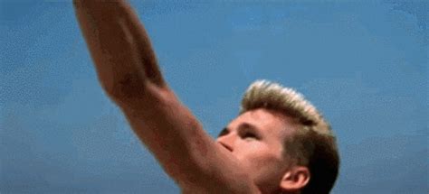An Ode To Top Gun S Volleyball Scene The Most Homoerotic Moment In