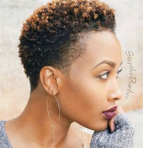 Because black hair is naturally so kinky, when african american women have very short haircuts, they still have a little bit of volume around their head, which makes the cut. Best 6 Short Natural Hairstyles for Black Women | New ...