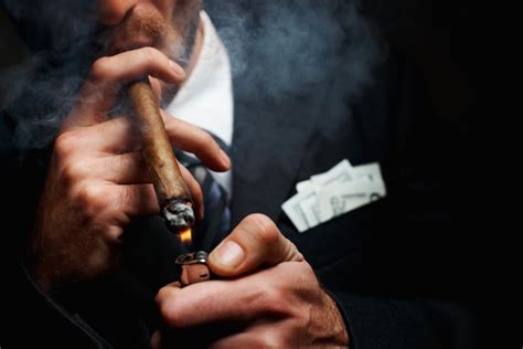 the top 10 cigars of the year according to cigar aficionado maxim