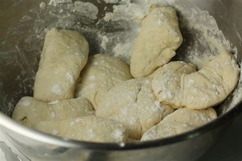 Masa harina is much more finely ground than other corn products like cornmeal and polenta. Chalupas : Homemade and delicious - Macheesmo