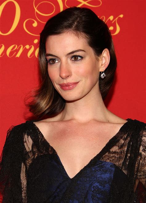Anne Hathaway Photo Celebs Place Com