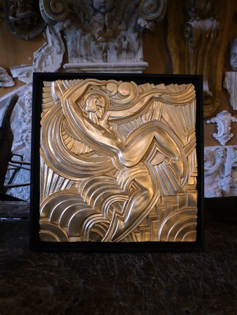 Naar Maurice Picaud Relief Bas Reliëf Folies Bergère De Herderin In Art Deco Stijl 53 Cm