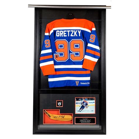 Rare Wayne Gretzky Autographed Framing Champagne Auctions