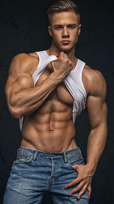 muscle hunks men s muscle male fitness models male models hot guys hommes sexy muscular